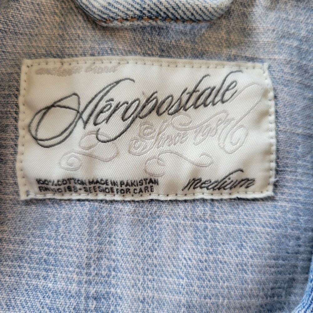 Women’s Aeropostale Jean Jacket, M, Spring, Classic Denim EUC - Picture 4 of 6